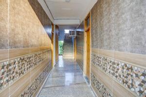Fotografie z fotogalerie ubytování Super Umen Hotel Nearest Sector 66 Noida v destinaci Noida