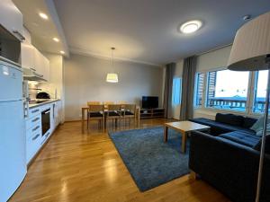 Dapur atau dapur kecil di Chalets LumiHelmi 2 Ruka
