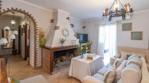 Posezení v ubytování Casa Rincon de la Abuela Maria Prado del Rey by Ruralidays + 24 fotografií