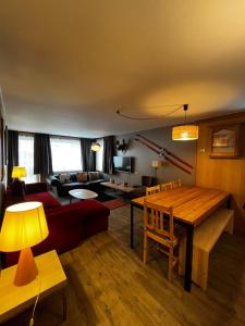 Posezení v ubytování Résidence LA POUDREUSE - Hyper centre - Apt 3 Pièces 75 M2 - by MONTBLANC LODGE