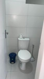 Ένα μπάνιο στο Apartamento Arcoverde 02
