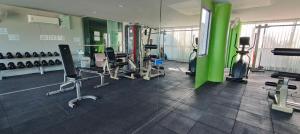 The Regent Bangtao Spacious and comfortable studio at Bang Tao area的健身中心和/或健身设施