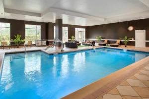 Bazén v ubytování Bridgewater Marriott nebo v jeho okolí