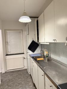 Kuchyň nebo kuchyňský kout v ubytování Lägenhet i Höllviken + 2 fotografie