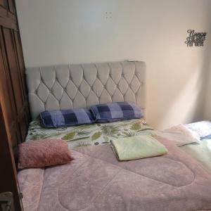 Mi casa es su casa!にあるベッド +6枚の写真