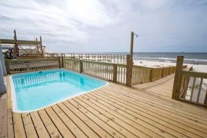 Piscina di BeachFront 18Bed Pool EasyBreezy o nelle vicinanze