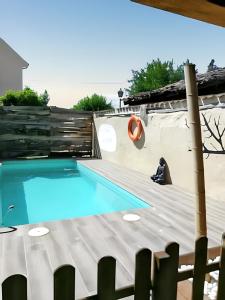 Bazén v ubytovaní Spacious villa with private pool - Campo de Cuéllar alebo v jeho blízkosti + 37 fotografií