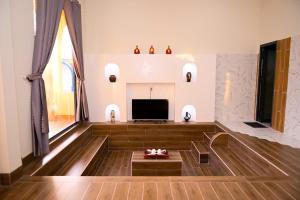 Μια τηλεόραση ή/και κέντρο ψυχαγωγίας στο Second house