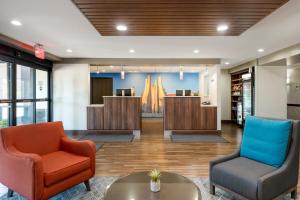 Posezení v ubytování Best Western Plus Lafayette Hotel University Area
