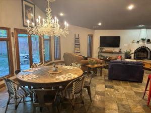 Gallery image of Riverside Retreat in Ruidoso