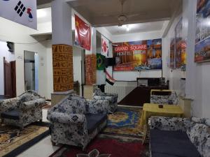 Posezení v ubytování Grand Square Hostel Luxor