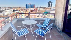 A balcony or terrace at Apartamentos Torr en Madrid - Chamartín