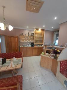 Dapur atau dapur kecil di Gut Sonnenhof +20 gambar