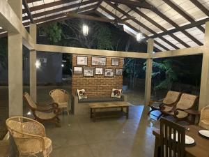 Istumisnurk majutusasutuses The Den at Yala