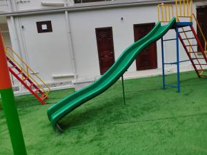 Herní místnost nebo prostor pro děti v ubytování Nature's Nest Resort