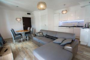Kuchyň nebo kuchyňský kout v ubytování Apartamenty Izerskie