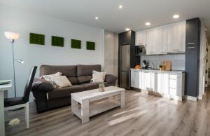 Kuchnia lub aneks kuchenny w obiekcie Apartamentos Aranda
