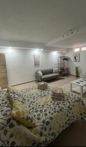 En eller flere senge i et værelse på CALPE-Montesol + 30 billeder