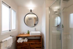 Ένα μπάνιο στο Apartamento 42 1 hab 140m Playa Caneliñas Máx 3 pax