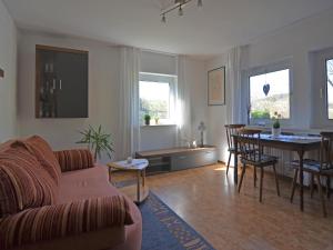 Χώρος καθιστικού στο Modern Apartment in Sellinghausen with Terrace