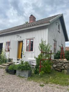 Hoone, kus puhkemaja asub