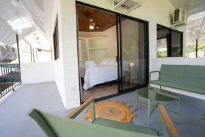 Zona d'estar a Mango Coliving Rooms for Digital Nomads