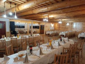 Restaurace v ubytování Nimród fogadó + 8 fotografií