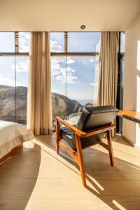 Nespecifikovaný výhled na hory nebo výhled na hory při pohledu z hotelu