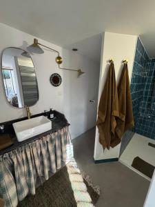Koupelna v ubytování CaBaNa 52 La chambre Proche Lourmarin