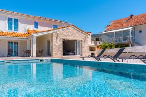 Ảnh trong thư viện ảnh của Villa Bohemica with Private Heated Pool ở Orebić +29 ảnh