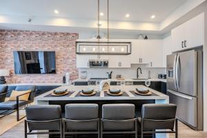 Η κουζίνα ή μικρή κουζίνα στο Charming 2 Bed Apartment