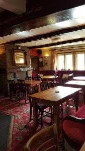 Gallery image of The Rose and Crown in Huddersfield
