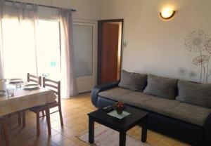 Posedenie v ubytovaní Apartments Ognjen