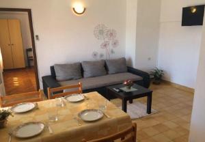 Posedenie v ubytovaní Apartments Ognjen