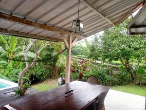 En have udenfor Villa Akasha