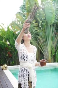 Gæster der bor på Villa Akasha + 2 billeder