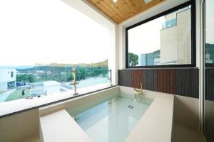 Foto dalla galleria di Gyeongju Poolvilla Runtoyou a Gyeongju