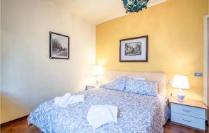 Posteľ alebo postele v izbe v ubytovaní 3 Bedroom Beautiful Home In Marliana