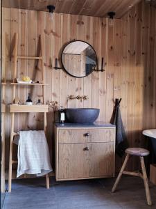 Fotografie z fotogalerie ubytování Unique Cabin With Great Natural Materials v destinaci Øyer