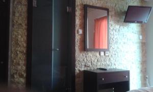 Foto da galeria de Hotel Ballas em Agria