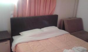 Foto da galeria de Hotel Ballas em Agria
