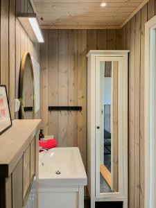Gambar di galeri bagi Cabin With An Amazing View Near Voss di Rjoo +20 gambar