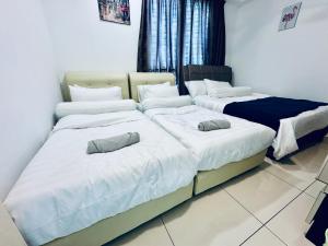 Postel nebo postele na pokoji v ubytování 8pax 2-Bedroom l Seaview l Georgetown l Gleneagles l Mansion One