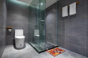 Baðherbergi á Zhangjiajie ZhuMan Holiday B&B