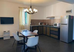 Kuchyň nebo kuchyňský kout v ubytování TheLight Villa