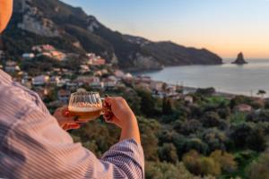 Galería fotográfica de Lido Paradise Apartments Corfu en Agios Gordios 32 fotos más