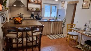 Gallery image of IL PICCINO 29, Esperienza Romantica in Borgo.... in Montescudaio