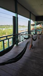 Balkón nebo terasa v ubytování Sompong sunset view guest house