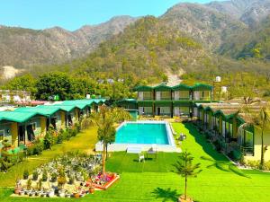 Bazén v ubytování Camp Brook - Luxury Camping in Rishikesh nebo v jeho okolí