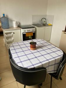 Η κουζίνα ή μικρή κουζίνα στο Casa acogedora dentro de parcela cerca de la playa +3 φωτογραφίες